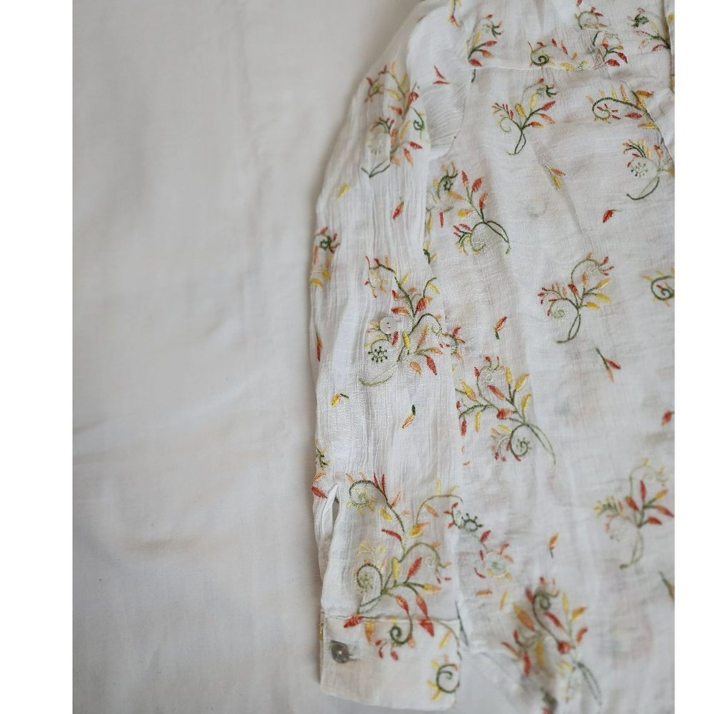 Figs and Flower Women's White Embroidered Floral Long Sleeve Blouse Size Small - Picture 12 of 14
